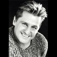 배우인 제리 트림블의 대표 이미지