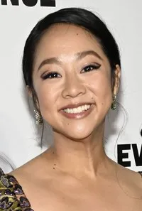 영화배우인 스테파니 수의 대표 이미지