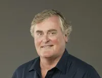 배우인 존 하워드의 대표 이미지