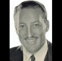 배우인 워렌 윌리암의 대표 이미지