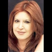 배우인 롤레스 레온의 대표 이미지