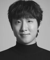 영화배우인 홍사빈의 대표 이미지