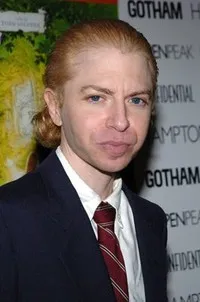 배우인 매튜 파버의 대표 이미지