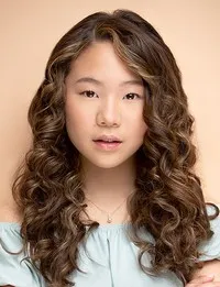 영화배우인 비바 리의 대표 이미지