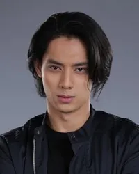 영화배우인 루이스 혼티베로스의 대표 이미지