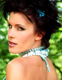 배우인 쇼나 오브라이언의 대표 이미지