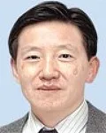 언론인인 이신우의 대표 이미지