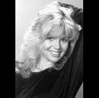 배우인 테리 코플리의 대표 이미지