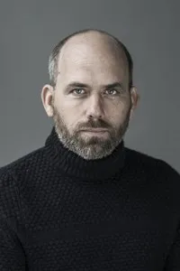 영화배우인 리누스 크룰의 대표 이미지