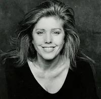 영화배우인 페넬로페 밀포드의 대표 이미지