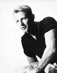 배우인 자크 세르나스의 대표 이미지