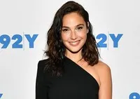 모델, 영화배우인 갤 가돗의 대표 이미지