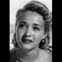 배우인 제인 포웰의 대표 이미지