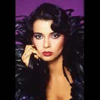 배우, 제작/기획인 페르시스 캄바타의 대표 이미지