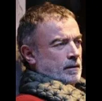 배우인 프랑코 브란시아롤리의 대표 이미지