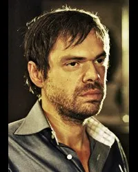 배우인 프랑크 페르크라이센의 대표 이미지