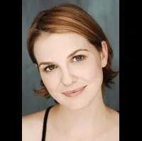 영화배우인 라리사 올리닉의 대표 이미지