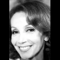 배우인 안드레아 파리시의 대표 이미지