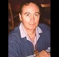 배우인 토미 커크의 대표 이미지