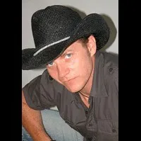 배우인 마이클 카의 대표 이미지