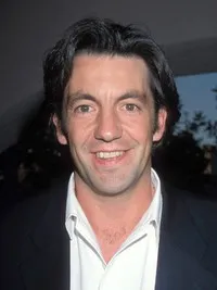 영화배우인 팀 더튼의 대표 이미지