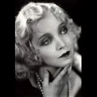 배우인 버지니아 브루스의 대표 이미지