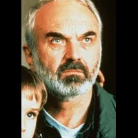 영화배우인 즈데네크 스베라크의 대표 이미지