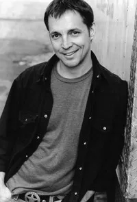 시나리오작가인 도널 라드너 워드의 대표 이미지