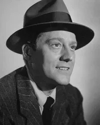 배우인 마이클 오셰어의 대표 이미지