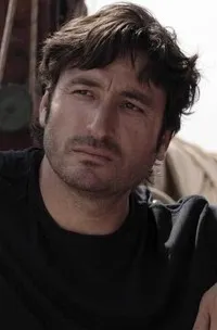 영화배우인 카르멜로 고메즈의 대표 이미지