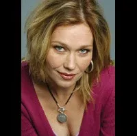 배우인 우티 마엔파의 대표 이미지