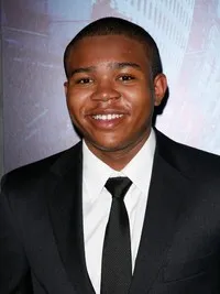 영화배우인 로버트 베일리 주니어의 대표 이미지