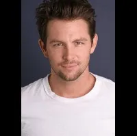 배우, 제작/기획인 라이언 프란시스의 대표 이미지