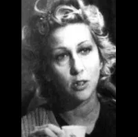 영화배우인 노라 리치의 대표 이미지