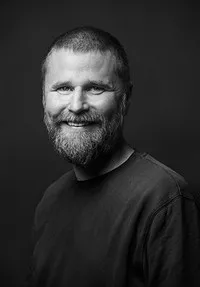 영화배우인 샨티 로니의 대표 이미지