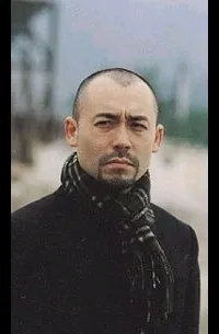 배우, 감독인 뇌우양의 대표 이미지