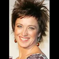 영화배우인 안네케 본 데르 리페의 대표 이미지