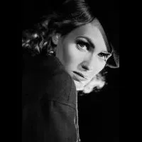 영화배우인 코럴리 레벨의 대표 이미지