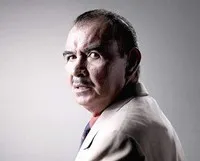 배우인 단테 리베로의 대표 이미지