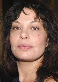 각본, 감독, 배우인 이사벨 메르고의 대표 이미지