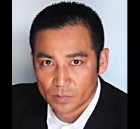 영화배우인 스가타 슌의 대표 이미지