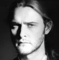 영화배우인 스콧 클레버든의 대표 이미지