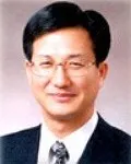 목사인 이철신의 대표 이미지