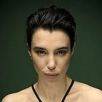 영화배우인 베랑제르 알로의 대표 이미지