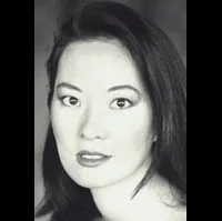 영화배우인 로잘린드 차오의 대표 이미지