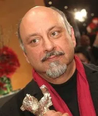 영화배우인 바바크 카리미의 대표 이미지