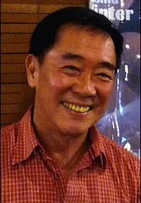 배우인 패트릭 테오의 대표 이미지
