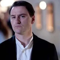 배우인 리 로스의 대표 이미지