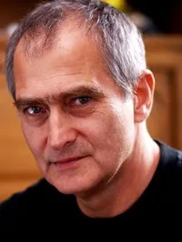 영화배우인 올기에르트 루카셰비치의 대표 이미지