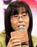 극작가인 윤선주의 대표 이미지
